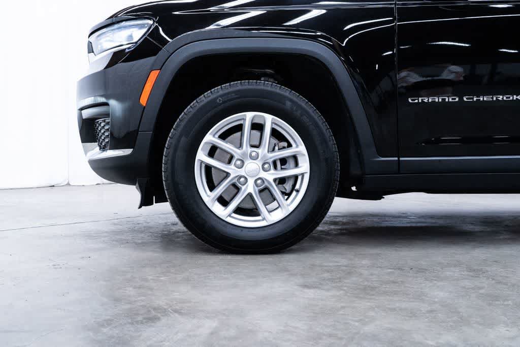 Used 2023 Jeep Grand Cherokee L Laredo w/ Trailer Tow Group (B) AWD/4WD image 7