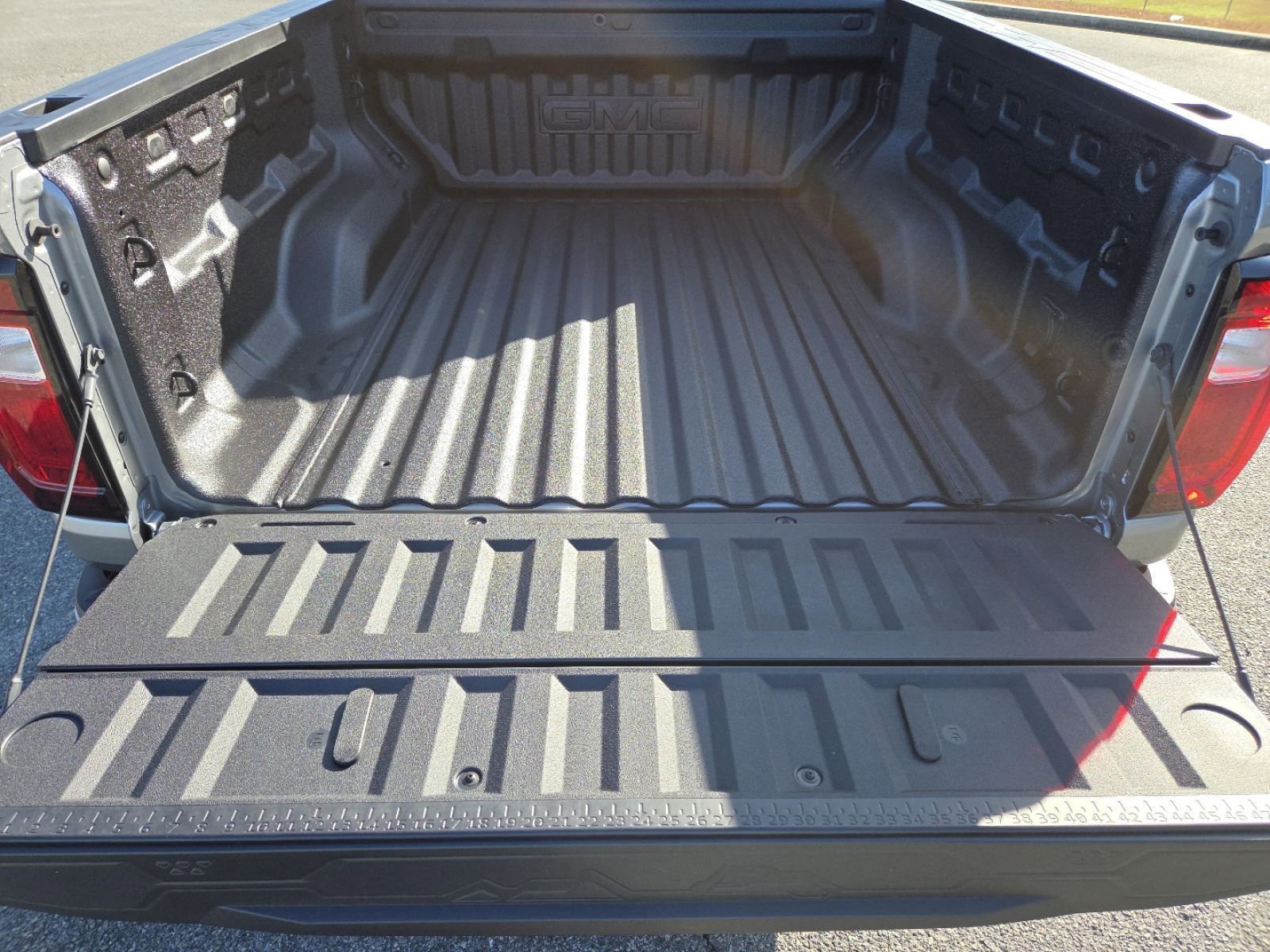 New 2026 GMC Canyon Elevation w/ Convenience Package image 21