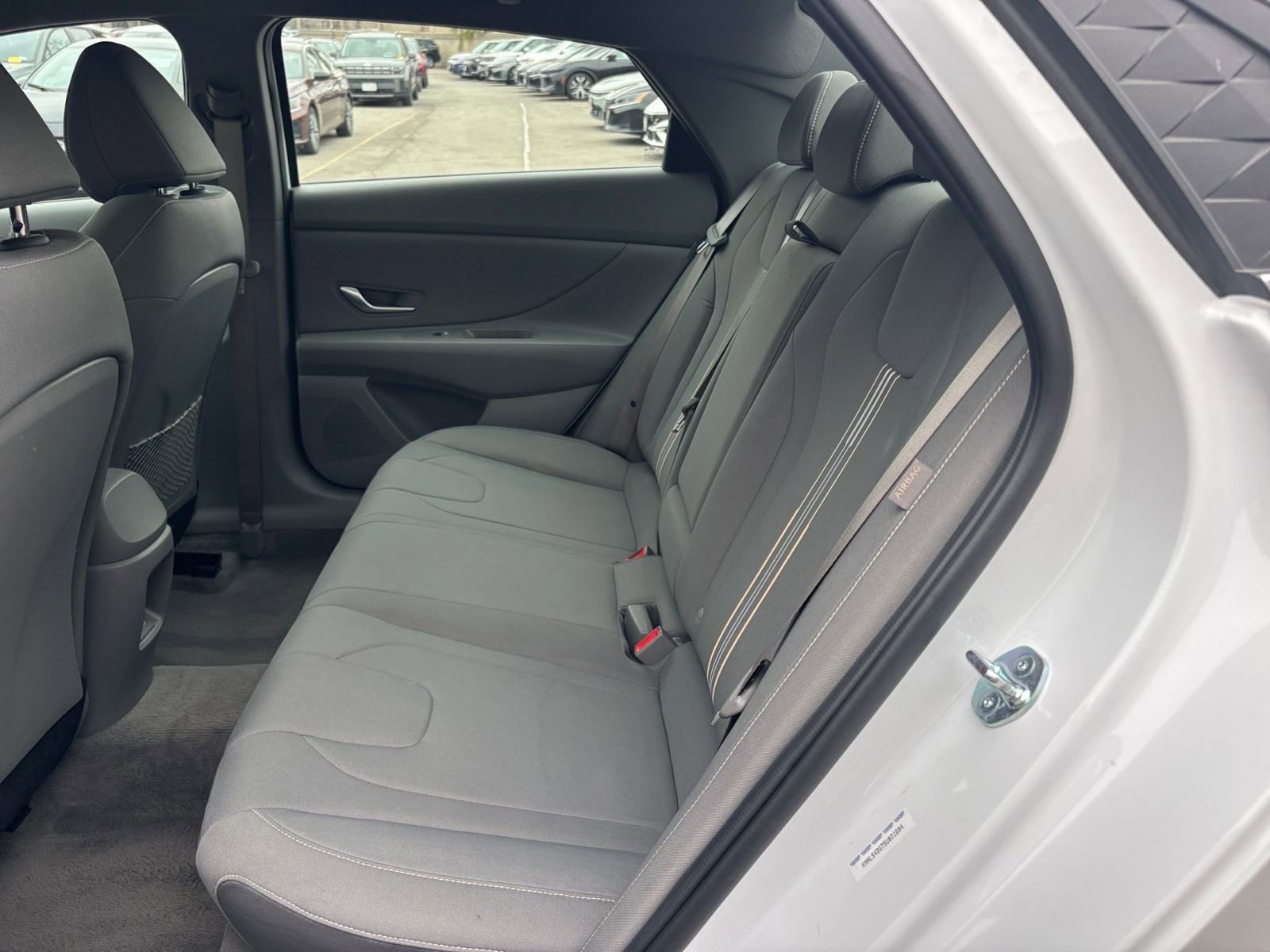 Used 2025 Hyundai Elantra SEL image 28