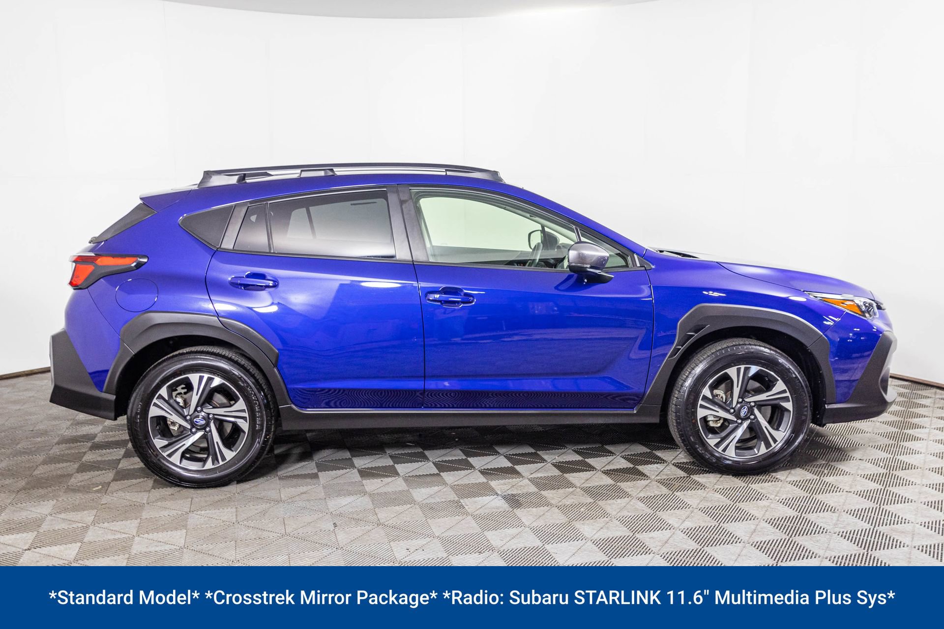 Used 2024 Subaru Crosstrek 2.0i Premium w/ Crosstrek Mirror Package image 8