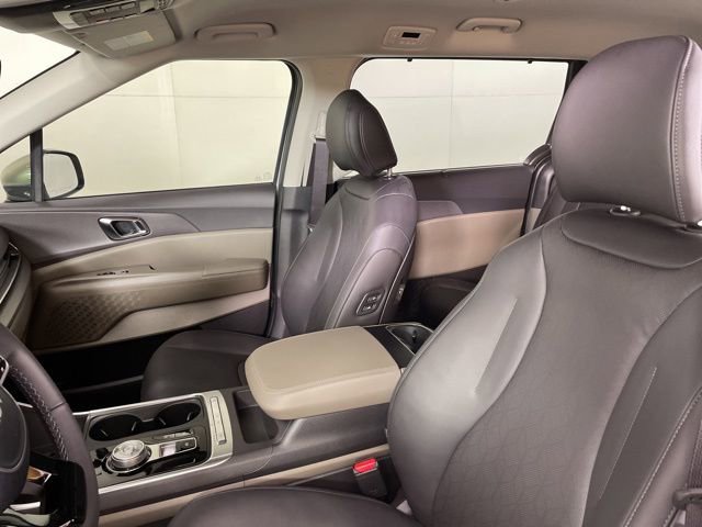 New 2026 Kia Carnival EX image 18