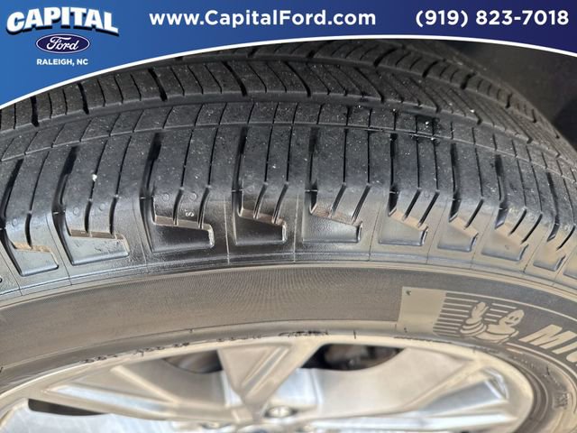 Used 2023 Ford Explorer XLT w/ Equipment Group 202A image 14