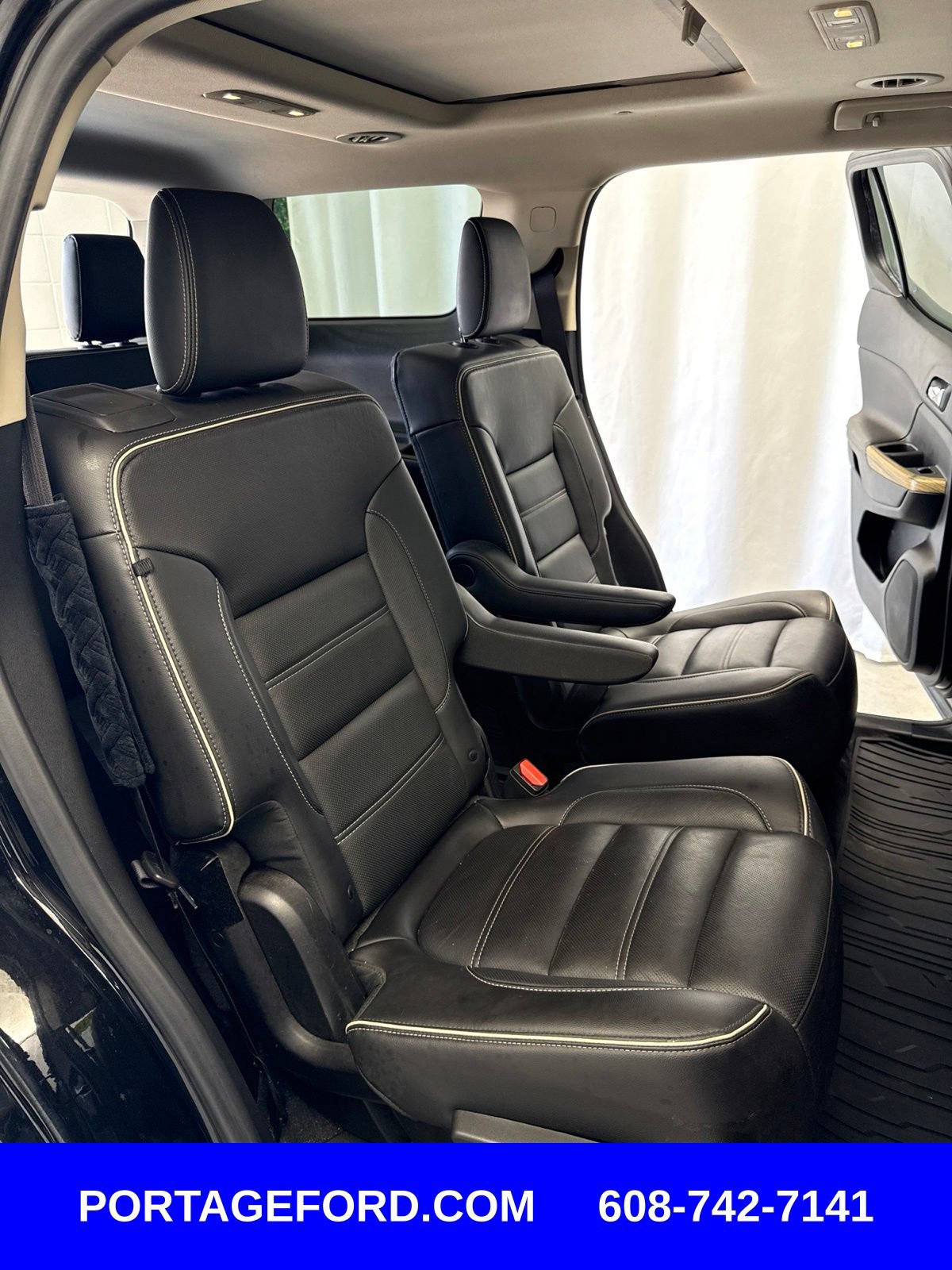 Used 2018 GMC Acadia Denali w/ Technology Package AWD/4WD image 32