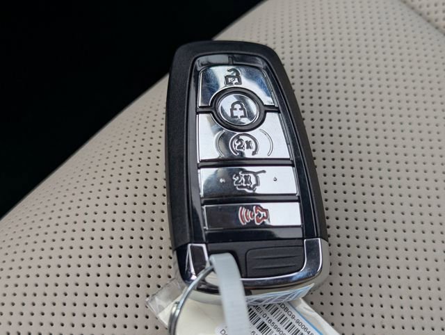 New 2026 Lincoln Corsair Reserve image 27