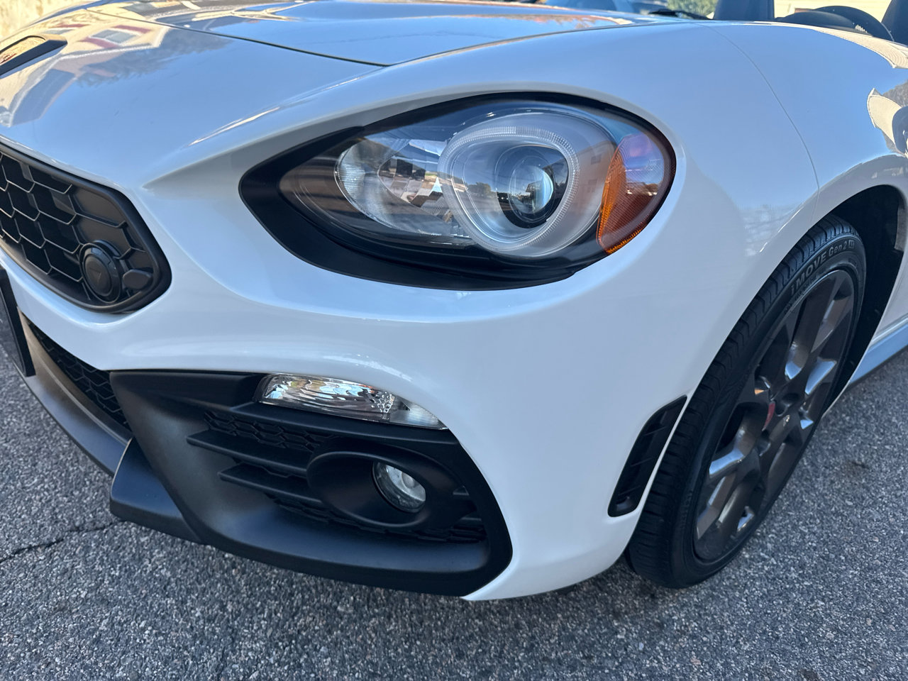 Used 2017 FIAT 124 Spider Abarth image 14