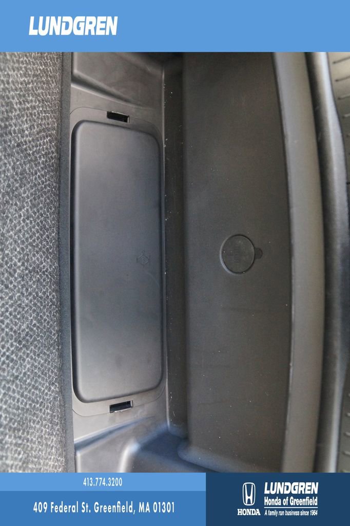 Used 2023 Jeep Grand Cherokee L Laredo image 22