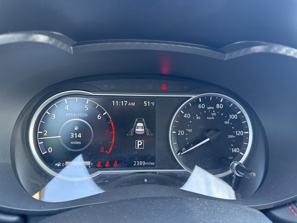 Used 2025 Nissan Versa SR w/ Trunk Package image 12