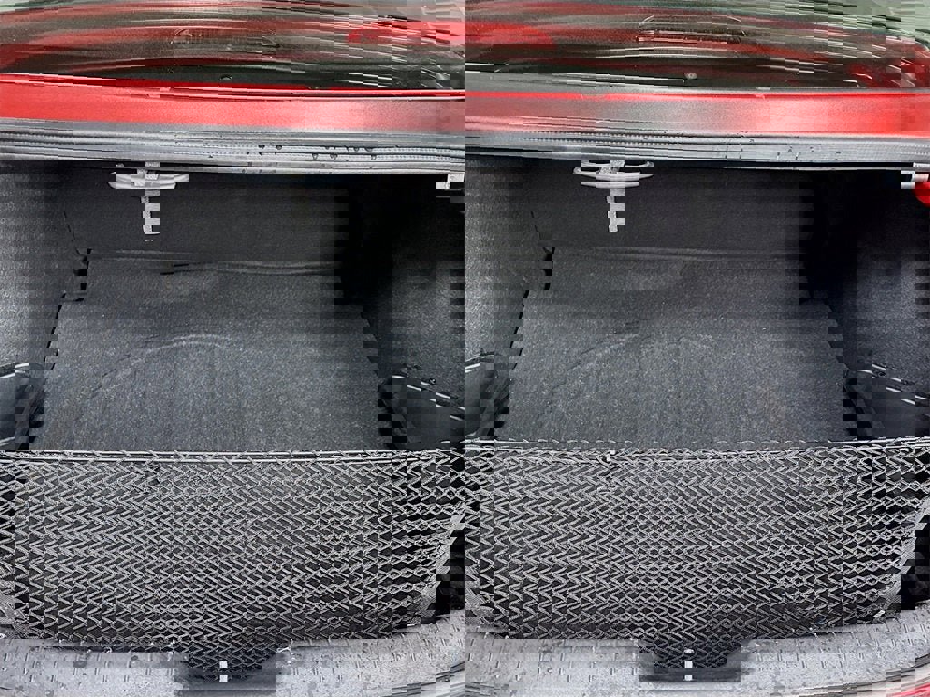 Used 2023 Hyundai Elantra SEL w/ Preferred Accessory Package image 16