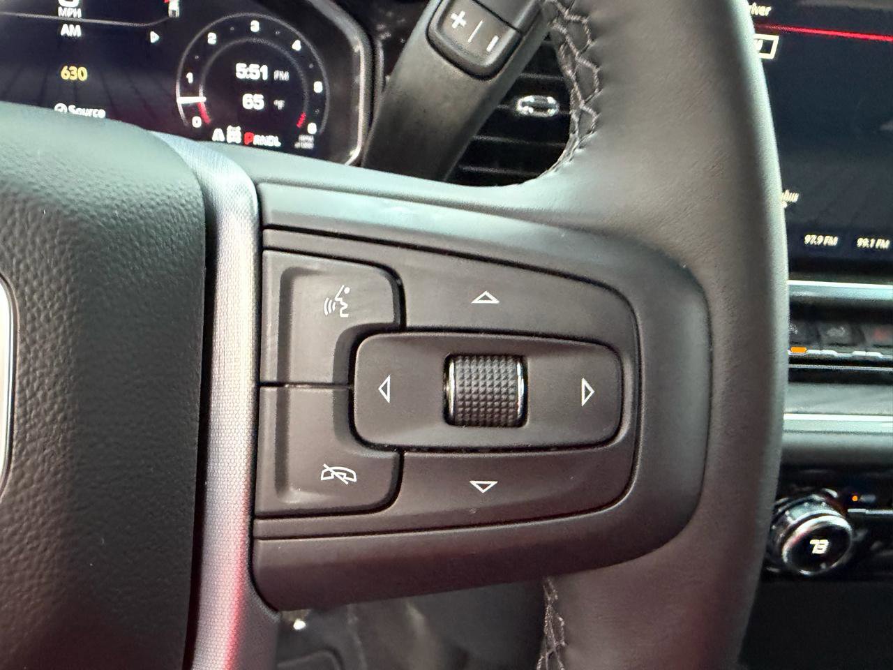 Used 2026 GMC Sierra 1500 SLT image 31