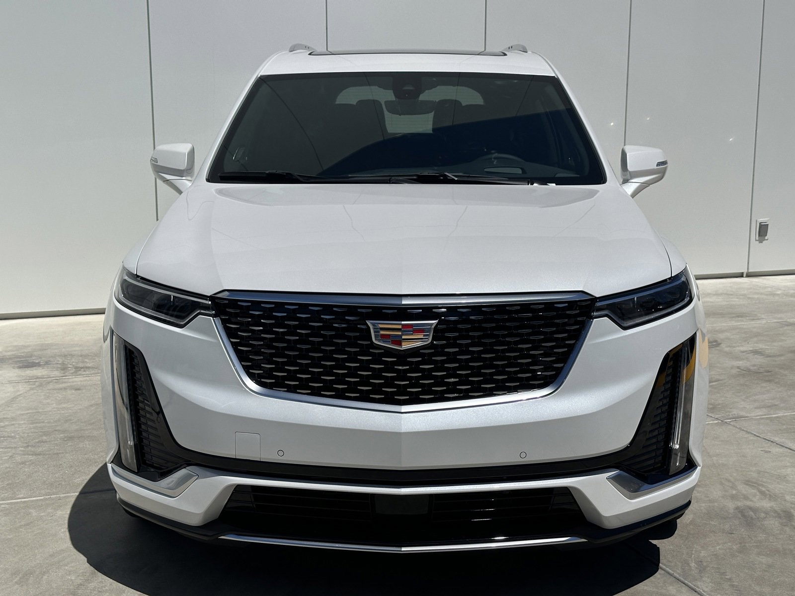 New 2025 Cadillac XT6 Premium Luxury w/ Platinum Package image 3