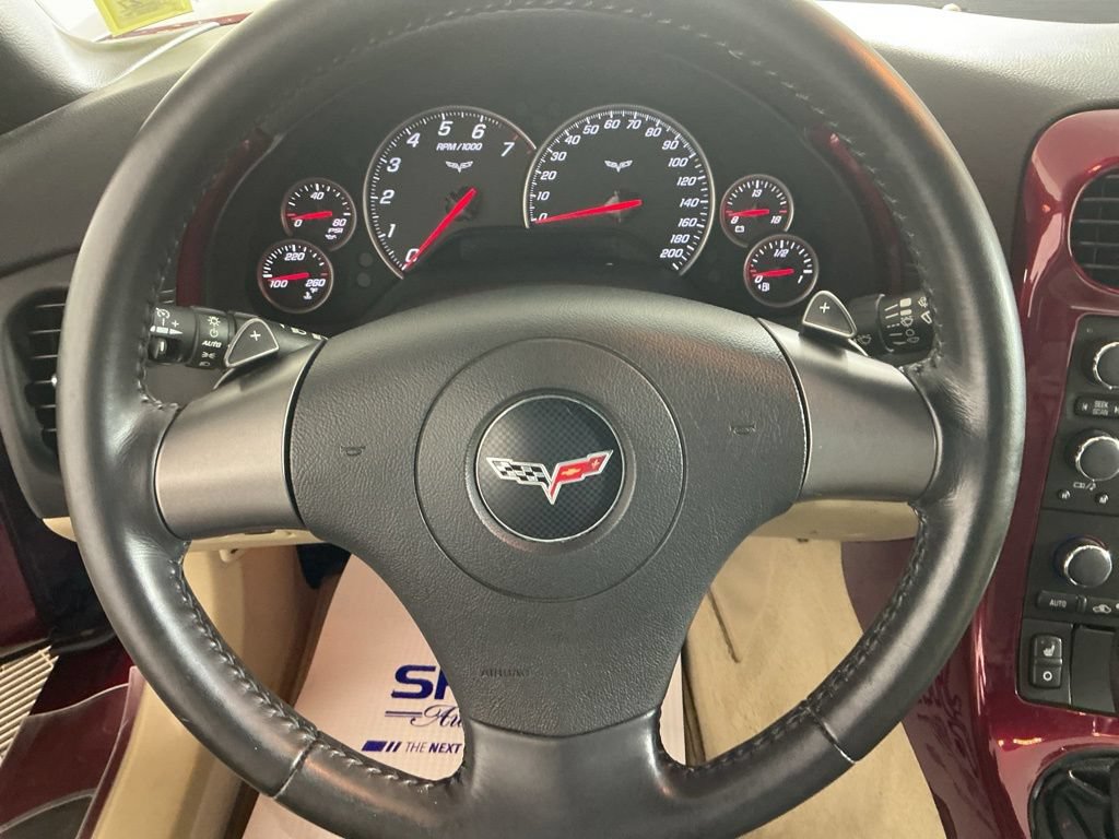 Used 2006 Chevrolet Corvette Coupe w/ Preferred Equipment Group RWD image 20