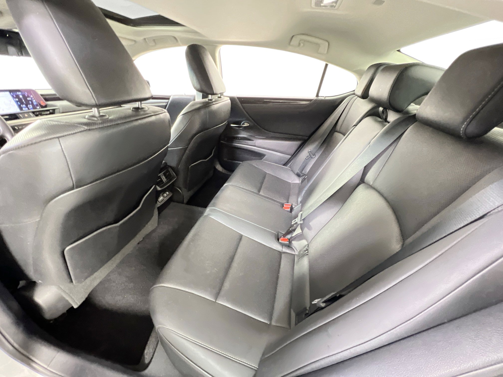 Used 2021 Lexus ES 250 w/ Premium Package image 24