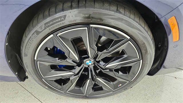 Used 2023 BMW i7 xDrive60 image 57