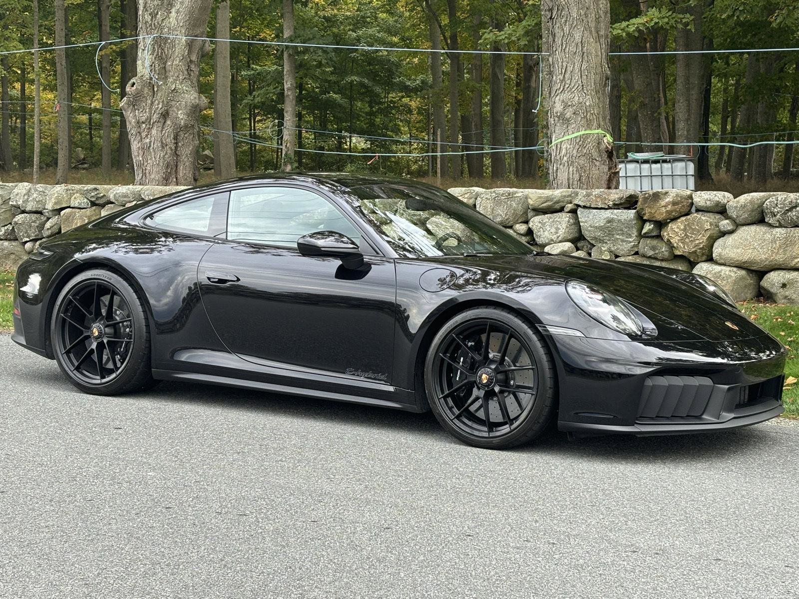 Used 2025 Porsche 911 Carrera 4 GTS image 23