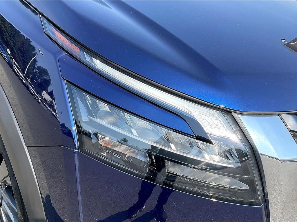 Used 2024 Nissan Pathfinder SV AWD/4WD image 33