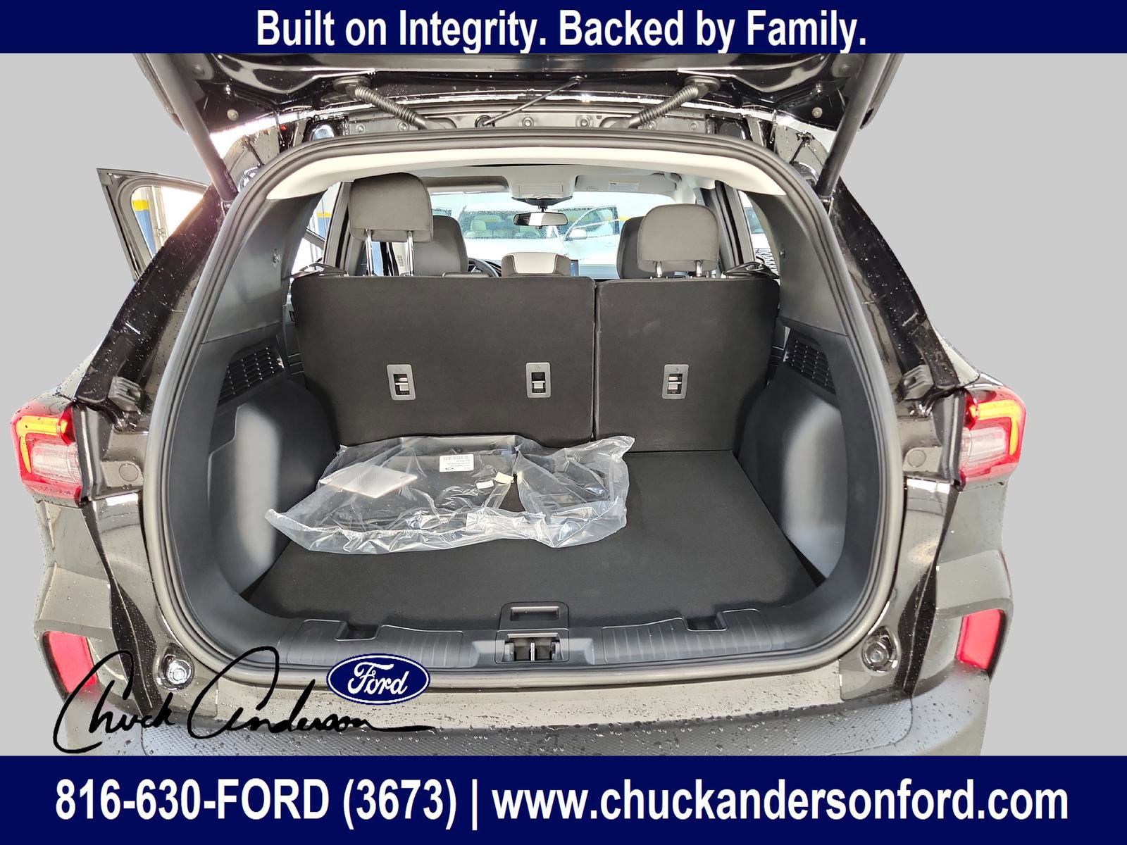 New 2025 Ford Escape Active w/ Active Premium Tech Pack image 26