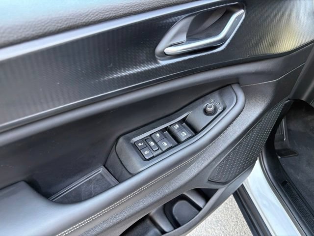 Used 2024 Jeep Grand Cherokee L Altitude AWD/4WD image 25