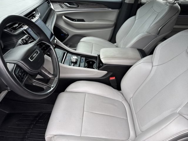 Used 2021 Jeep Grand Cherokee L Overland w/ Luxury Tech Group IV AWD/4WD image 15