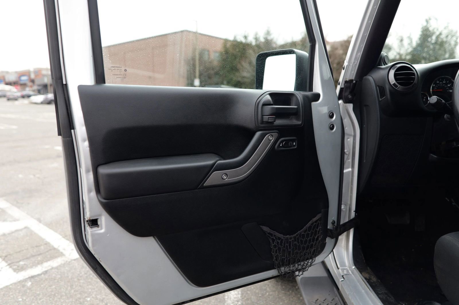 Used 2011 Jeep Wrangler Unlimited Sport AWD/4WD image 16