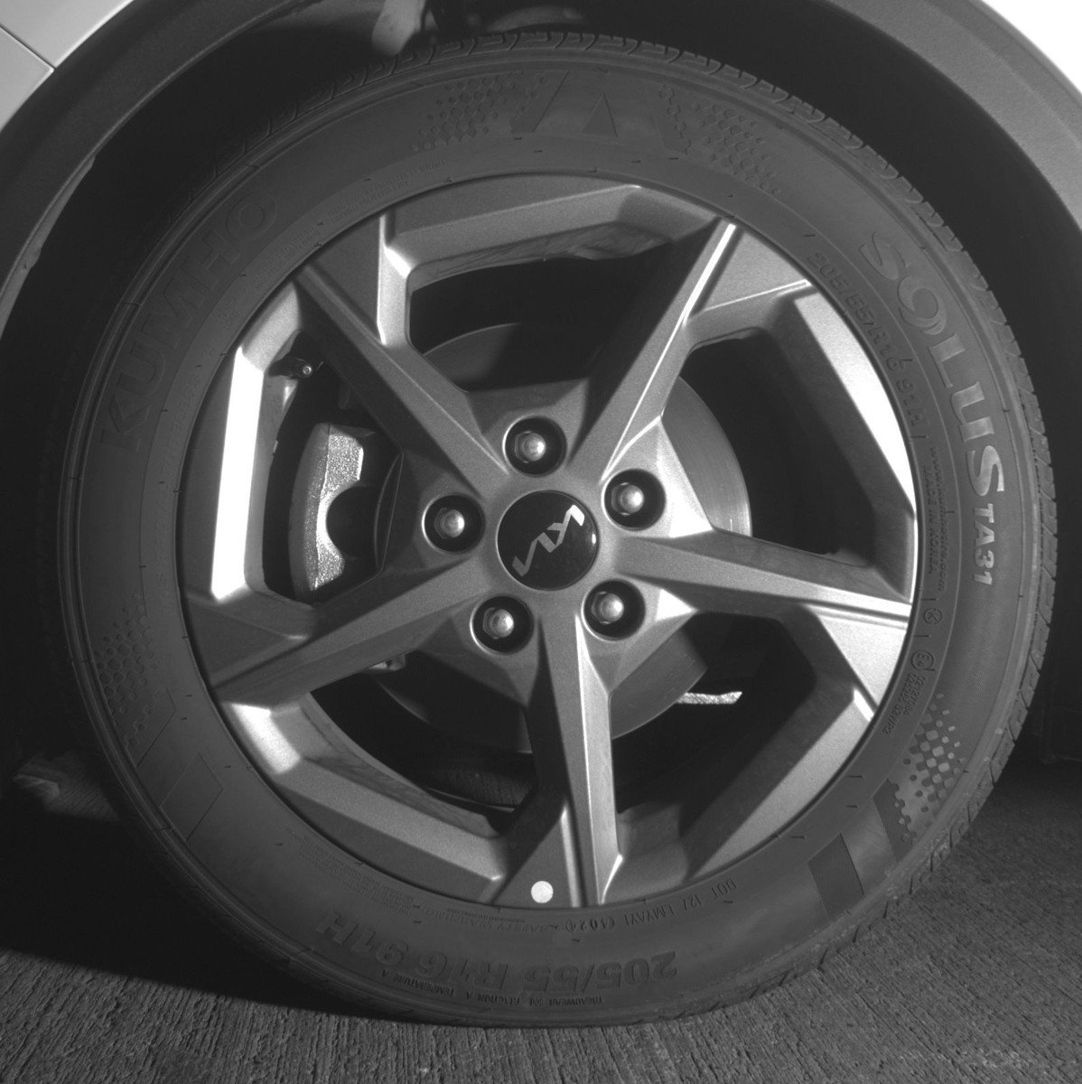 Used 2025 Kia K4 LXS image 12