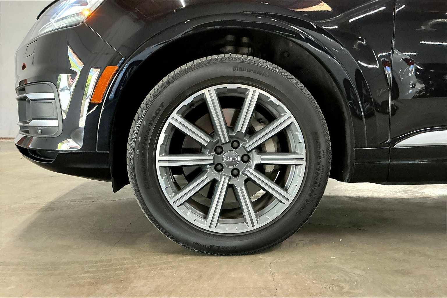 Used 2018 Audi Q7 3.0T Premium Plus w/ Premium Plus Package image 12