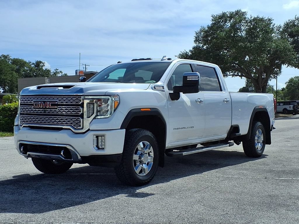 Used 2021 GMC Sierra 3500 Denali w/ Denali Ultimate Package AWD/4WD image 3