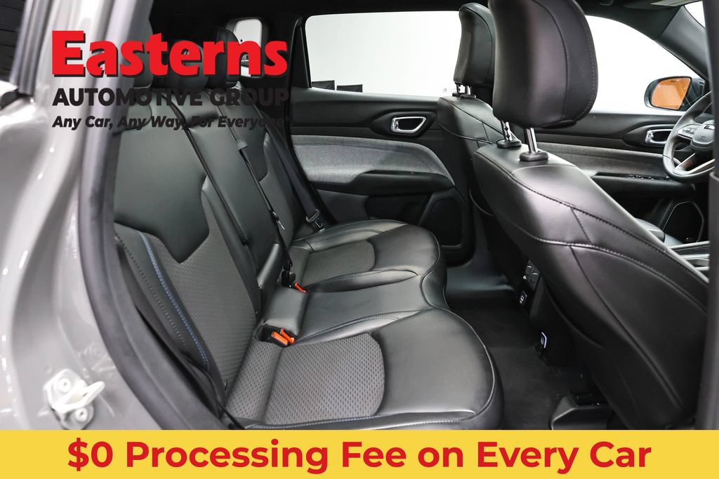 Used 2023 Jeep Compass Latitude w/ Sun and Sound Group AWD/4WD image 24