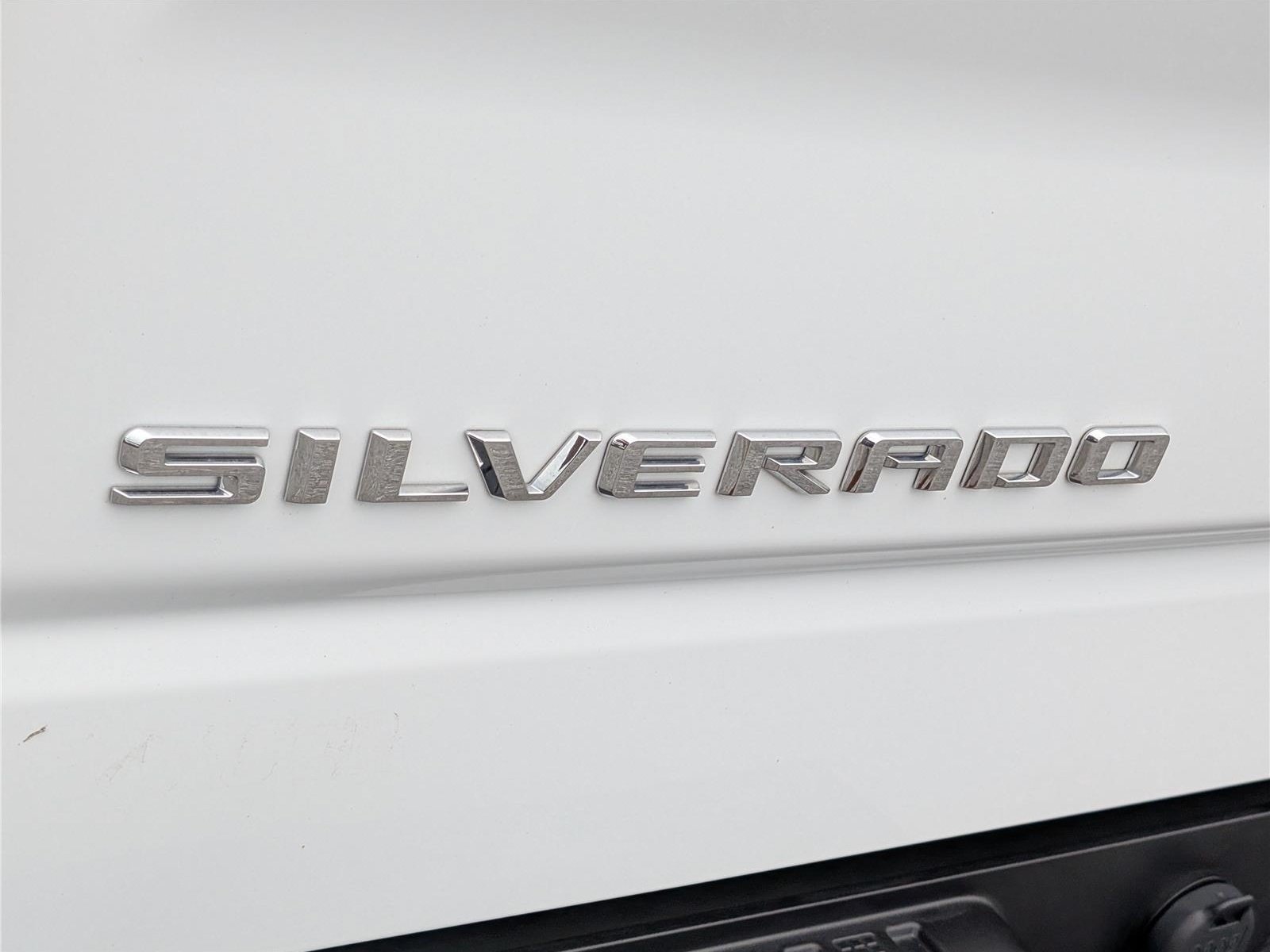 Used 2023 Chevrolet Silverado 1500 LT Trail Boss AWD/4WD image 9