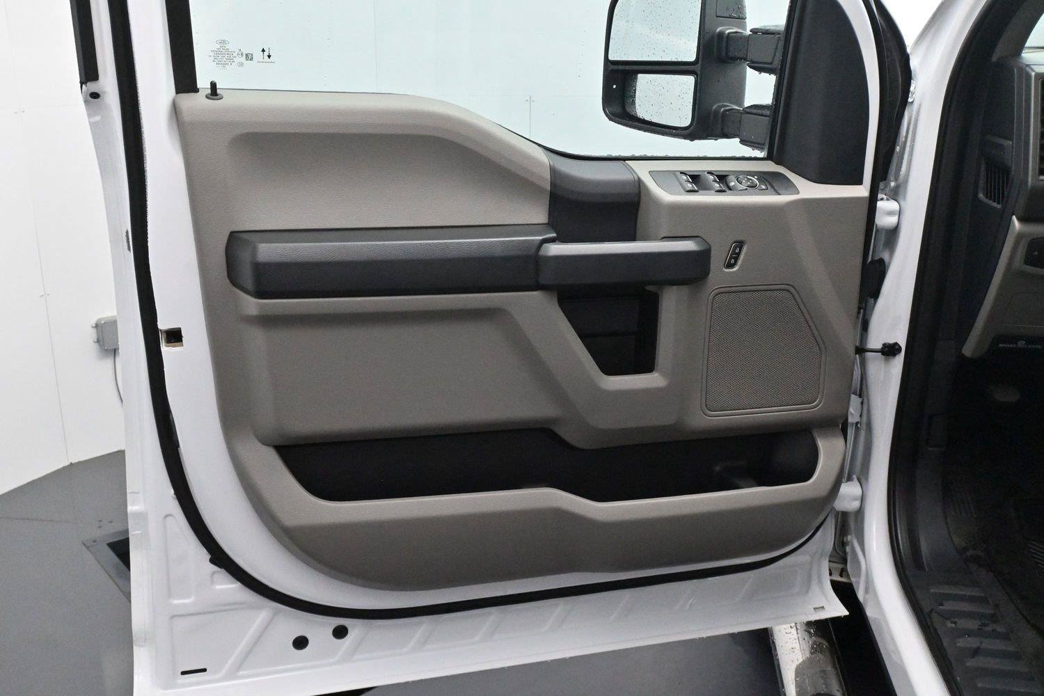Used 2022 Ford F250 XL w/ Power Equipment Group AWD/4WD image 10