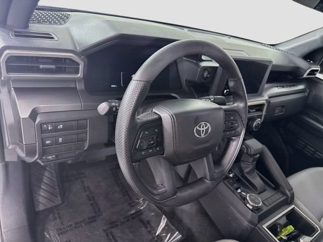 Certified 2026 Toyota Tacoma SR5 AWD/4WD image 10