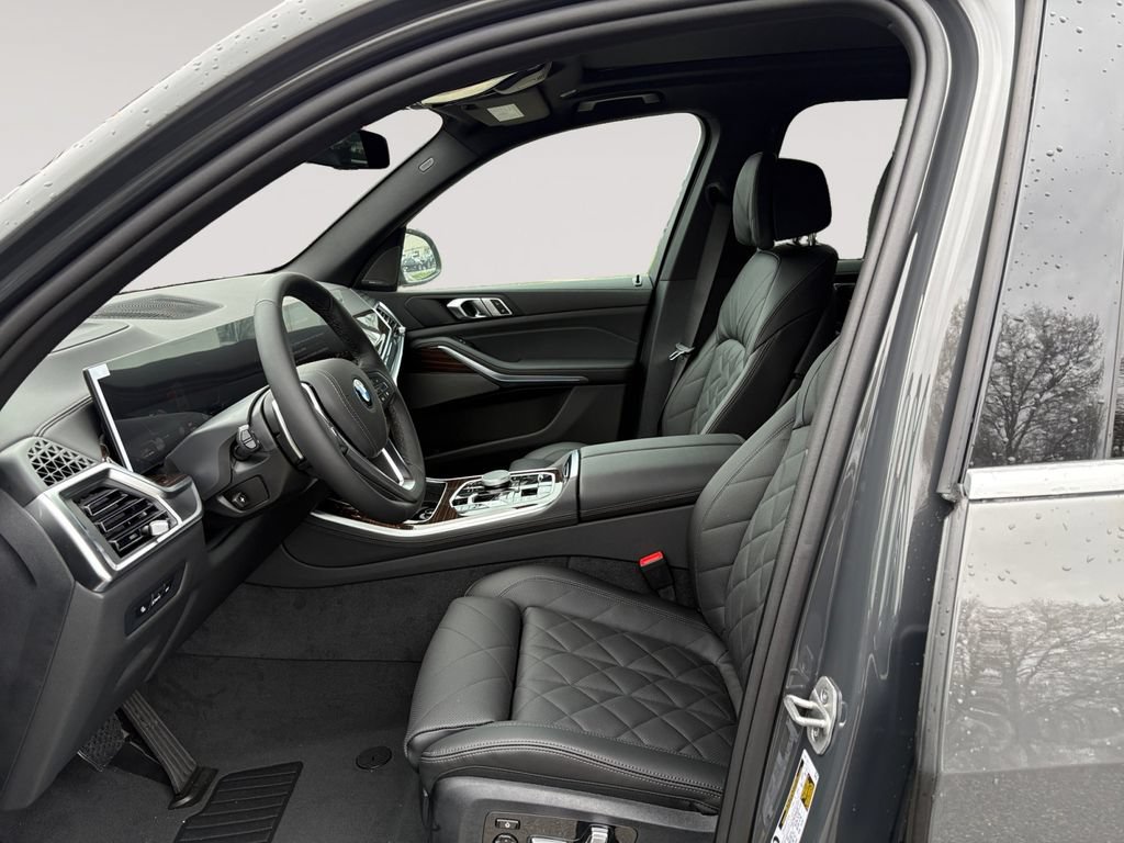 New 2026 BMW X5 xDrive50e AWD/4WD image 9