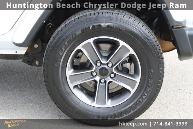Used 2023 Jeep Wrangler Sahara image 6