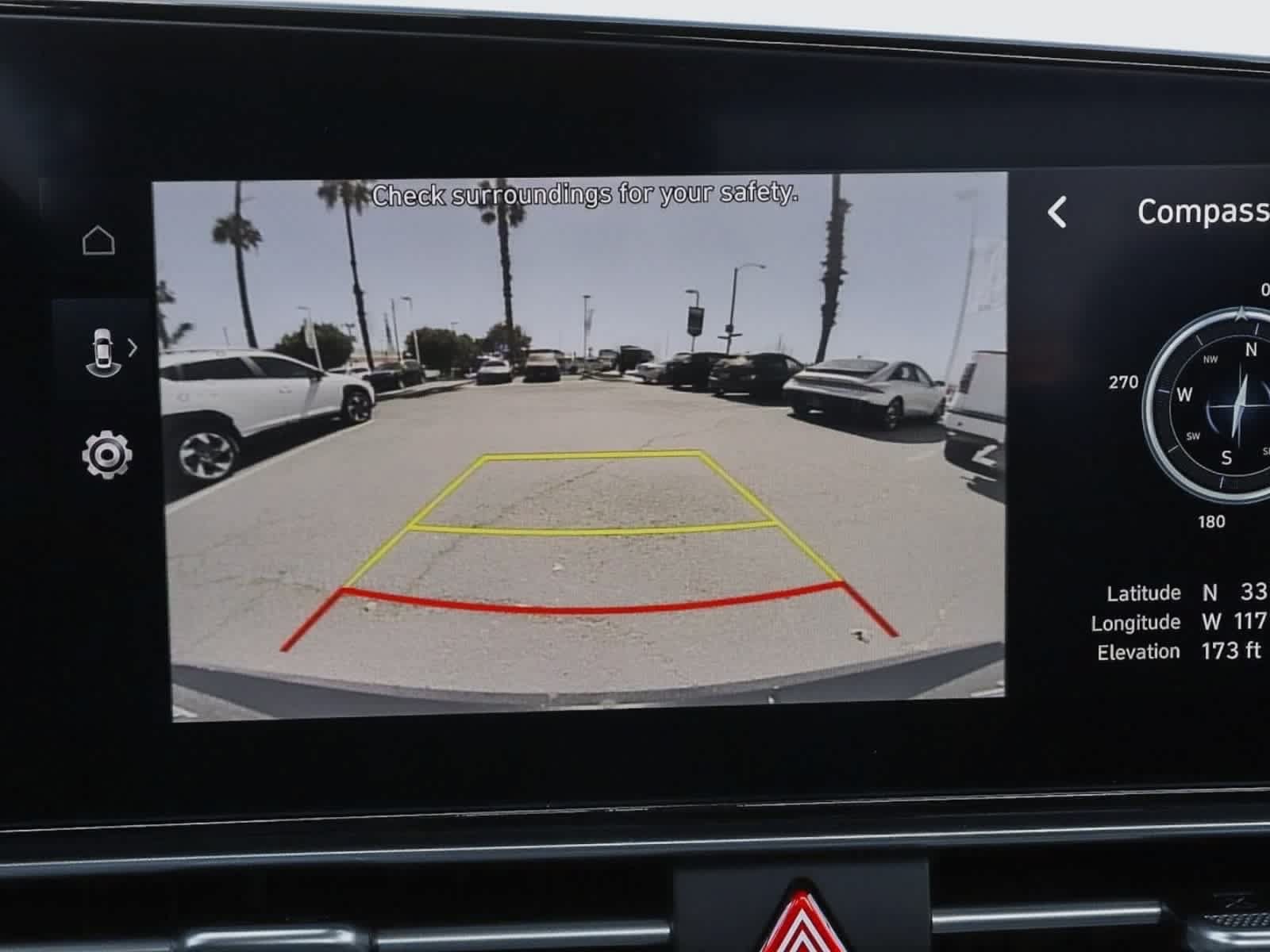 Used 2025 Hyundai Elantra SEL FWD image 33