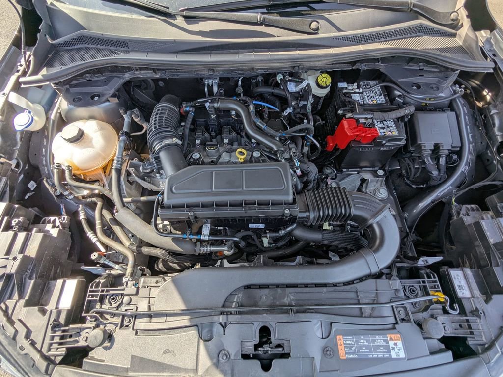 Used 2025 Ford Escape Active image 32