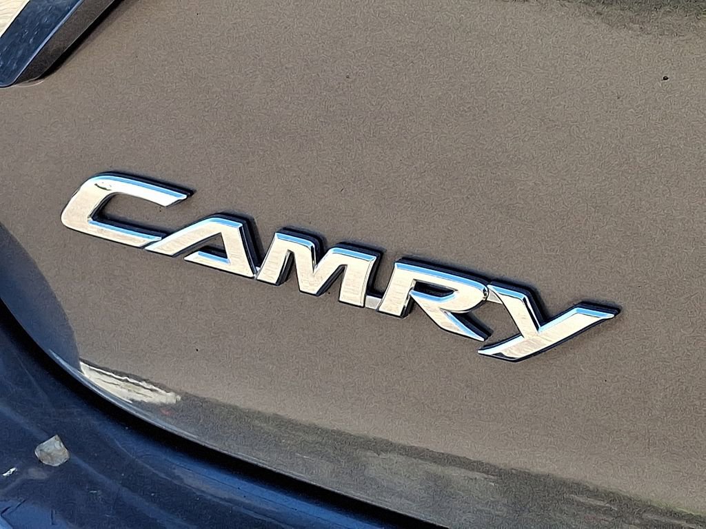 Used 2017 Toyota Camry XLE FWD image 29