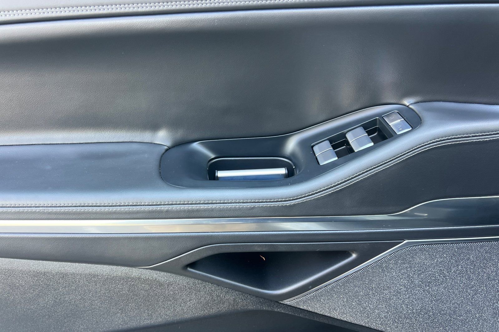 Used 2025 Lincoln Navigator L Reserve image 11