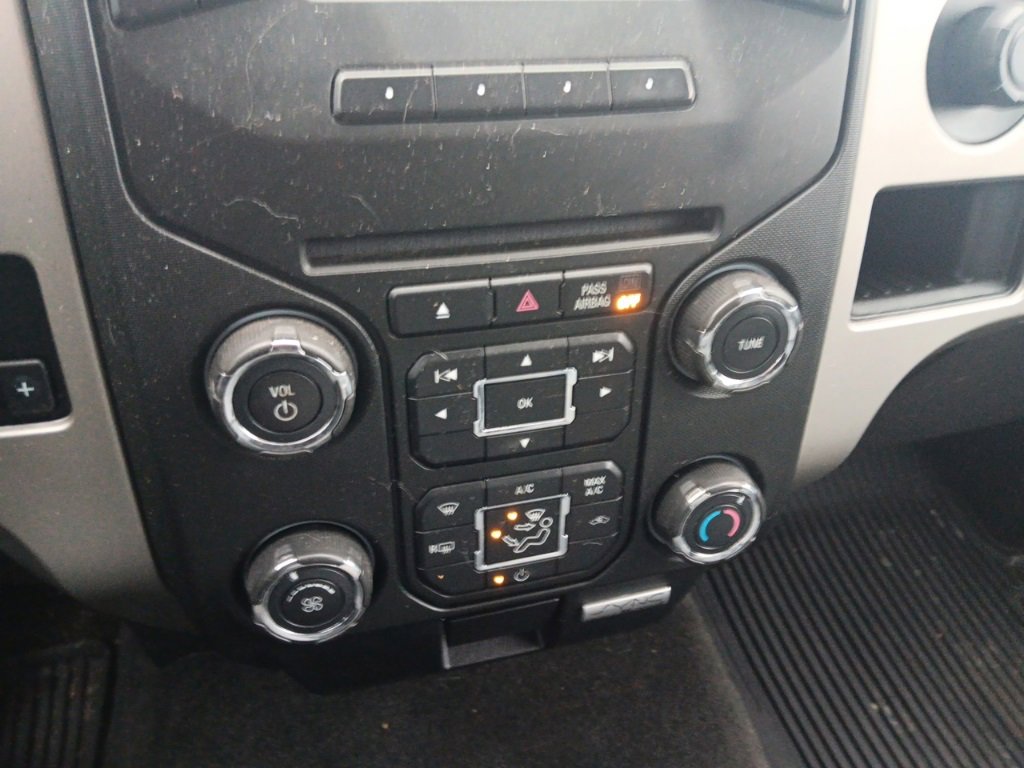 Used 2014 Ford F150 XLT w/ Equipment Group 302A Luxury image 21