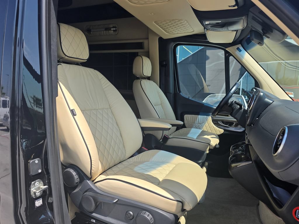 Used 2020 Mercedes-Benz Sprinter 3500 image 15
