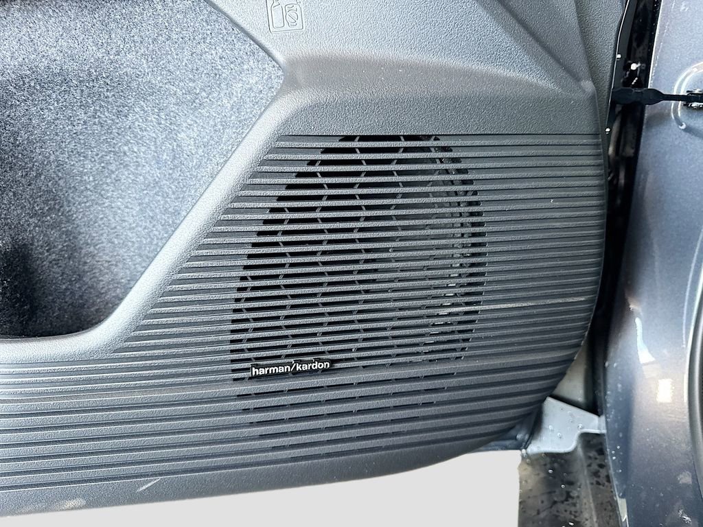 New 2026 Subaru Outback Limited image 17