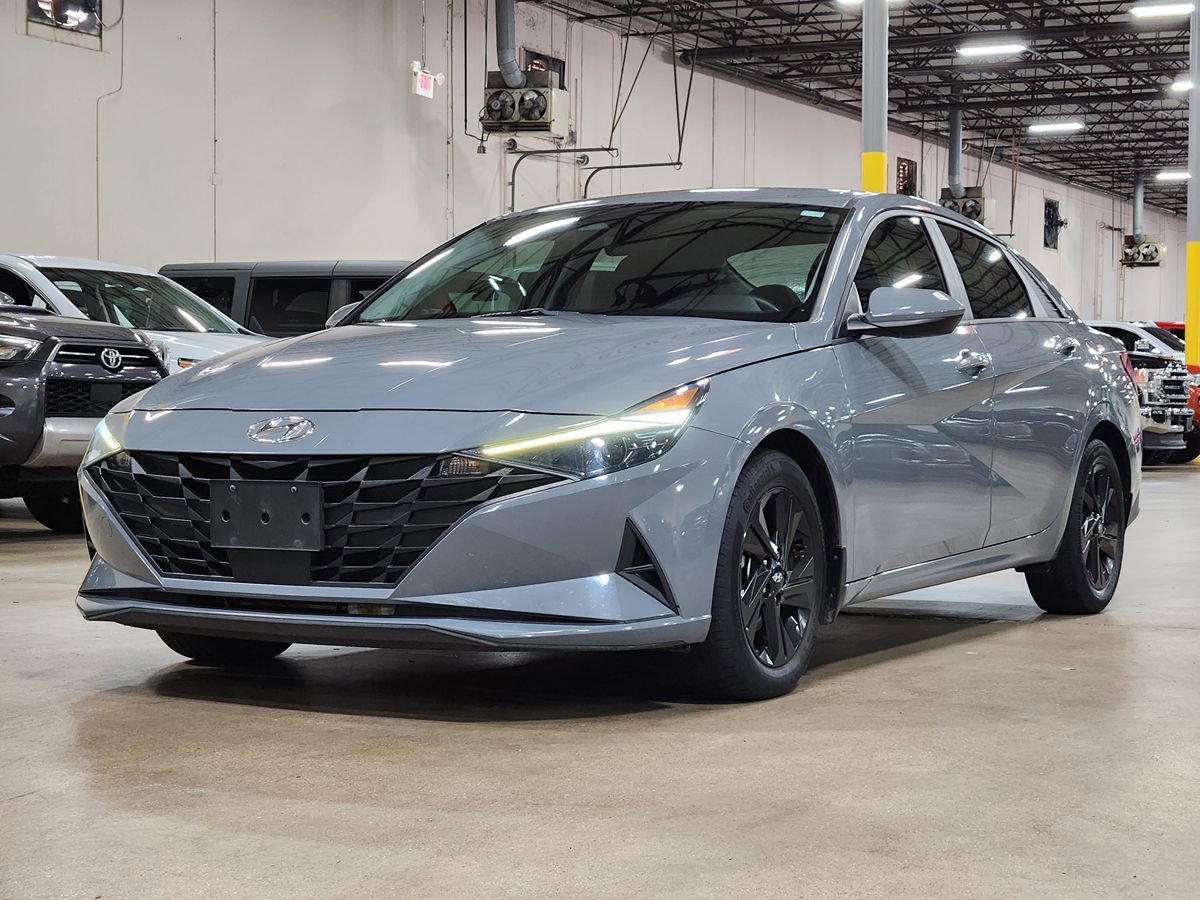 Used 2022 Hyundai Elantra SEL w/ Convenience Package FWD image 4