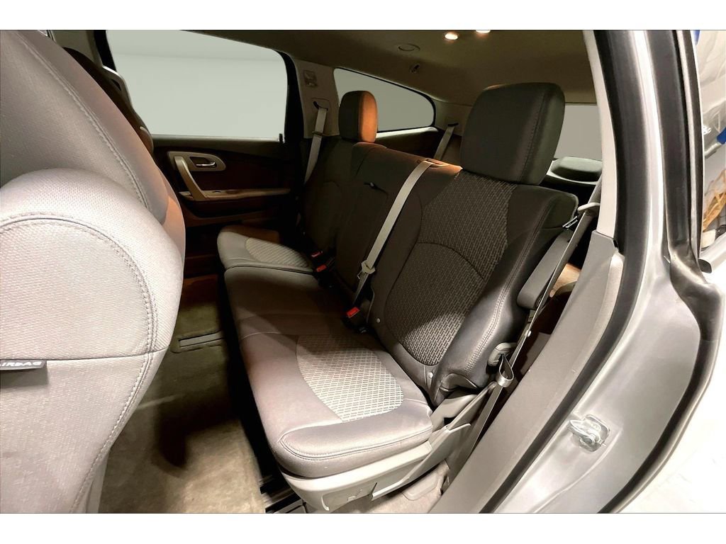 Used 2012 Chevrolet Traverse LS image 25