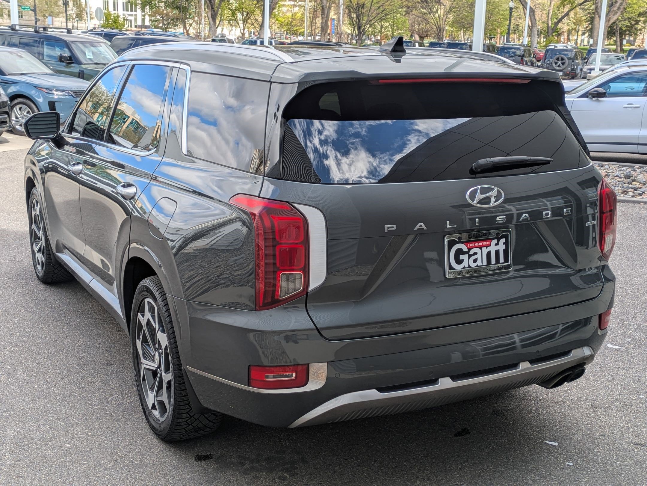 Used 2022 Hyundai Palisade Calligraphy image 5