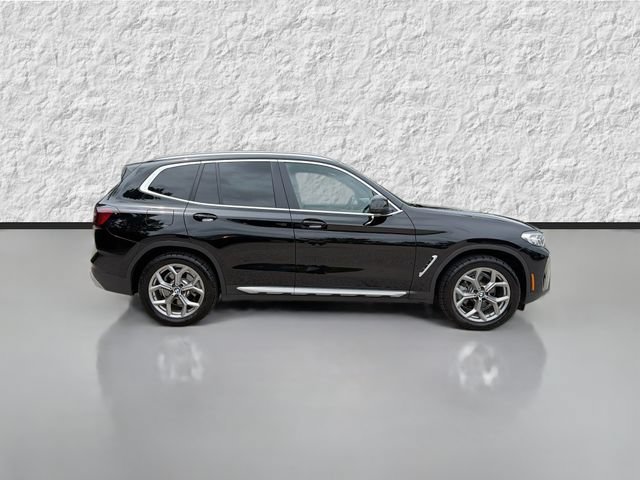 Used 2024 BMW X3 xDrive30i AWD/4WD image 2