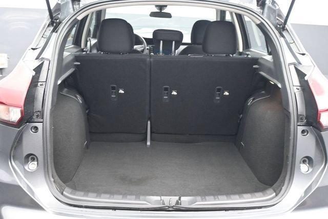 Used 2024 Nissan Kicks SV FWD image 14