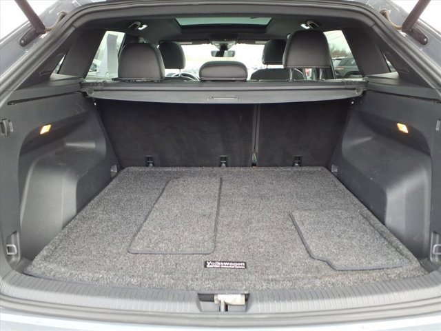 Used 2022 Volkswagen Atlas Cross Sport SEL Premium R-Line image 30