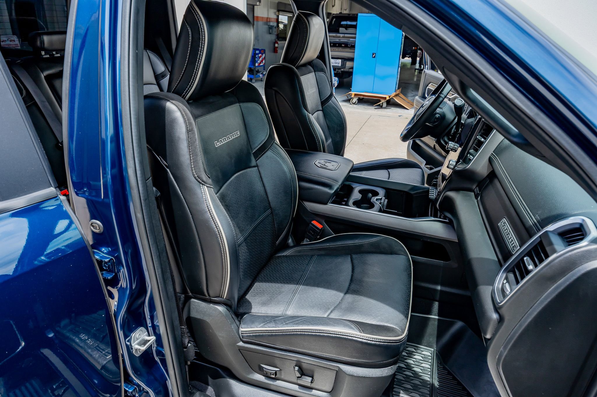Used 2021 RAM 2500 Laramie AWD/4WD image 30