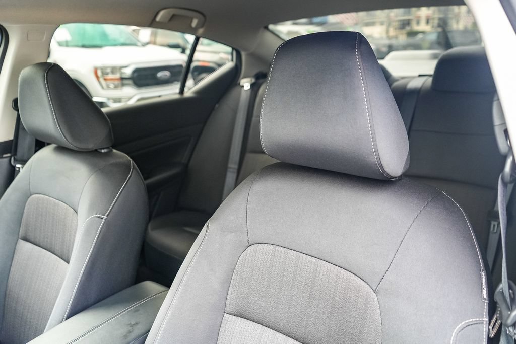 Used 2024 Nissan Altima 2.5 S FWD image 22