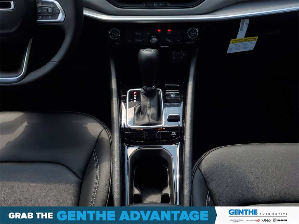 Used 2025 Jeep Compass Limited w/ Sun & Sound Group image 26