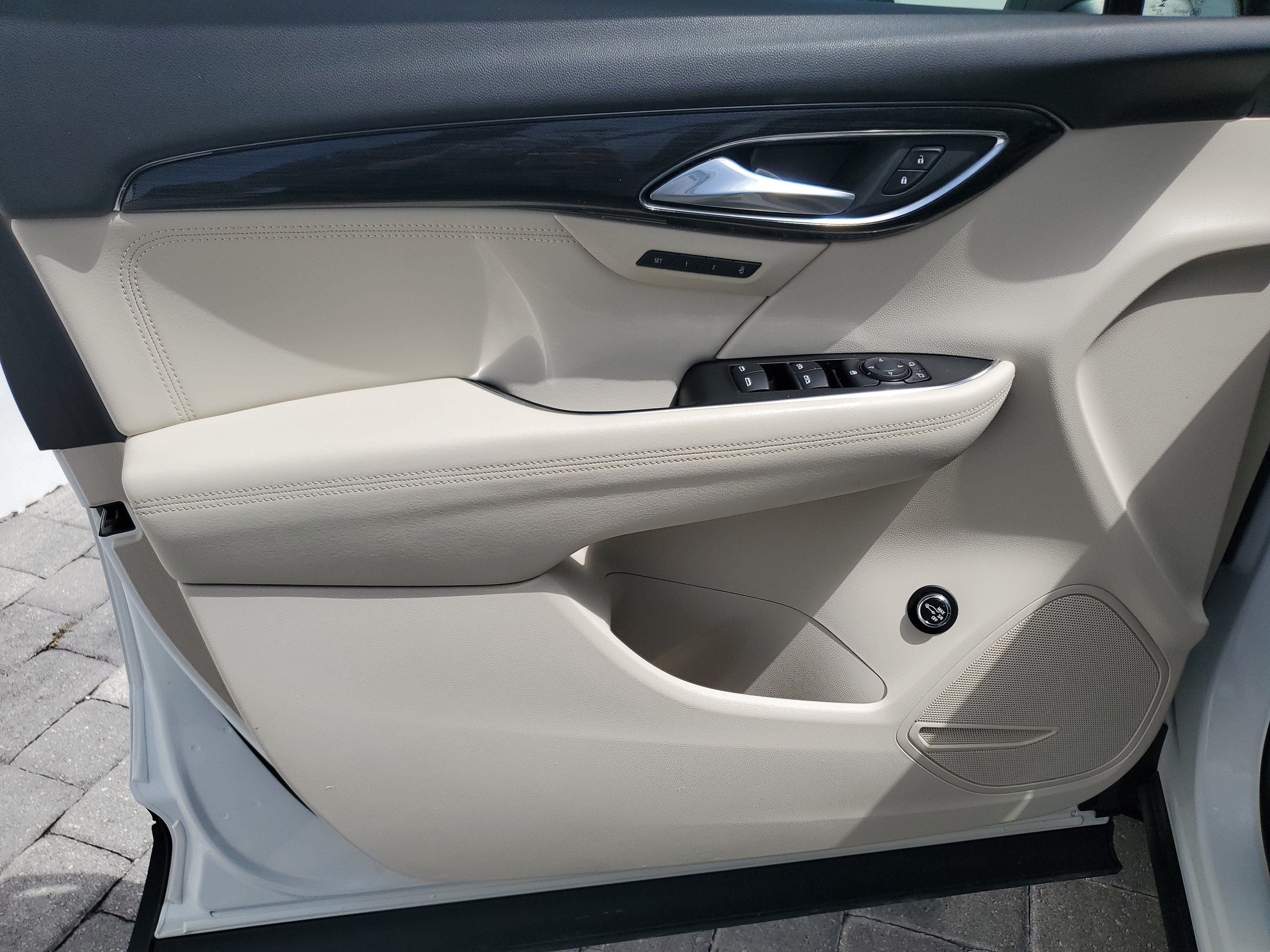 Certified 2023 Buick Envision Essence AWD/4WD image 17