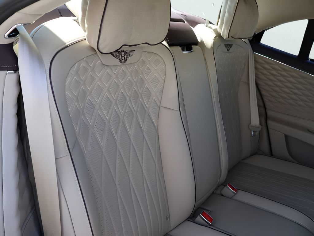 Used 2023 Bentley Flying Spur Azure AWD/4WD image 16